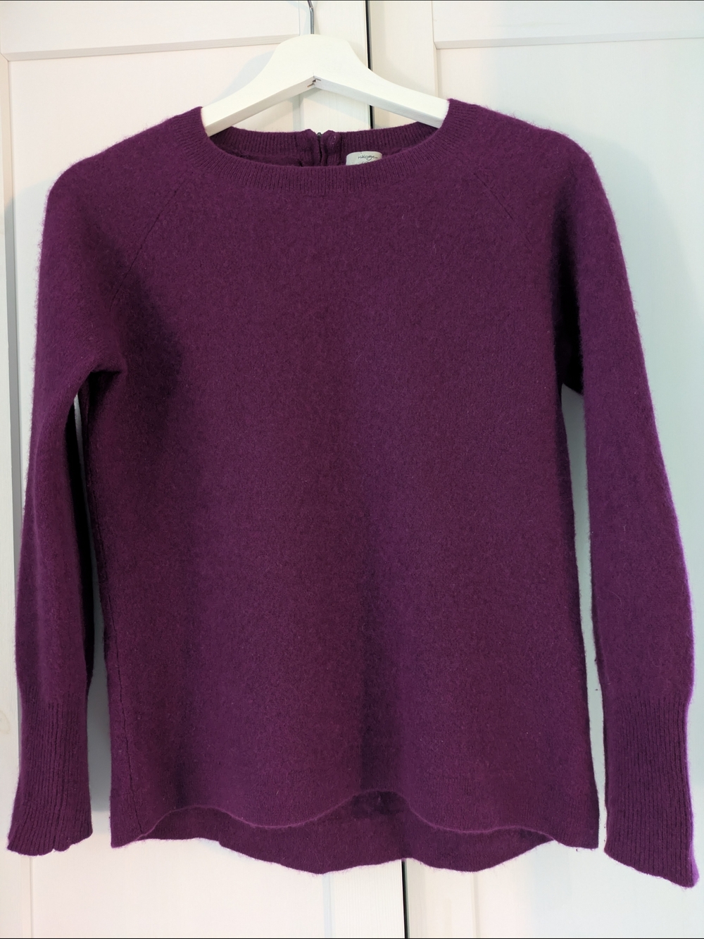 100% Cashmere Halogen Plum Crewneck Sweater With Zipper At The Back Size M